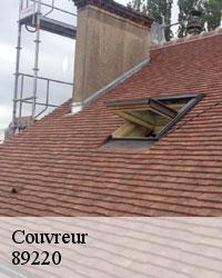 Kevin couverture pour des travaux de toiture pour des bâtiments de toute taille à Saint Prive et ses environs