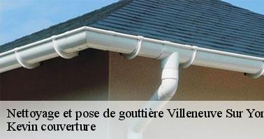 L'usage d'un tuyau pour le nettoyage des gouttières à Villeneuve Sur Yonne